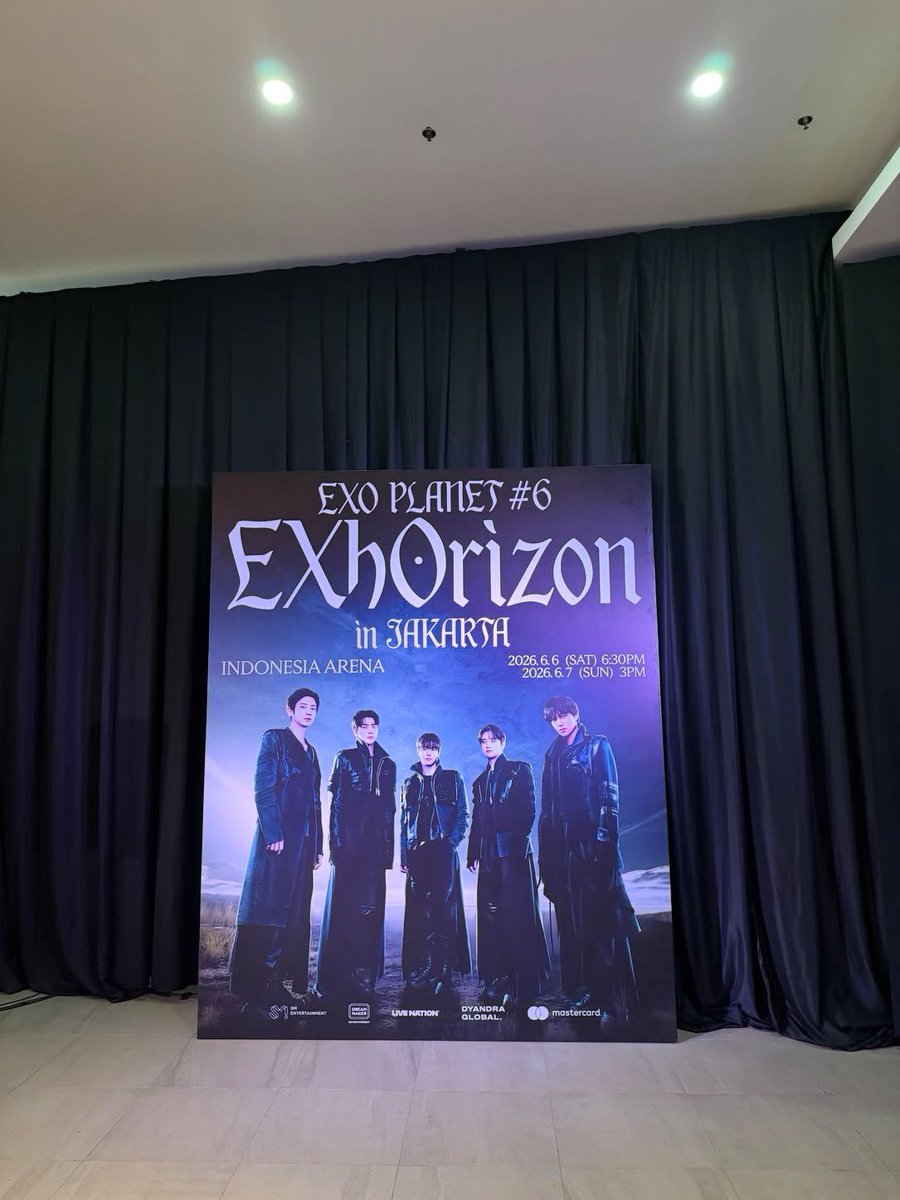 fyonx's tweet photo. Guys ini template banner (lagi) + template photobox dyandra ya https://t.co/CBgVStdHF4