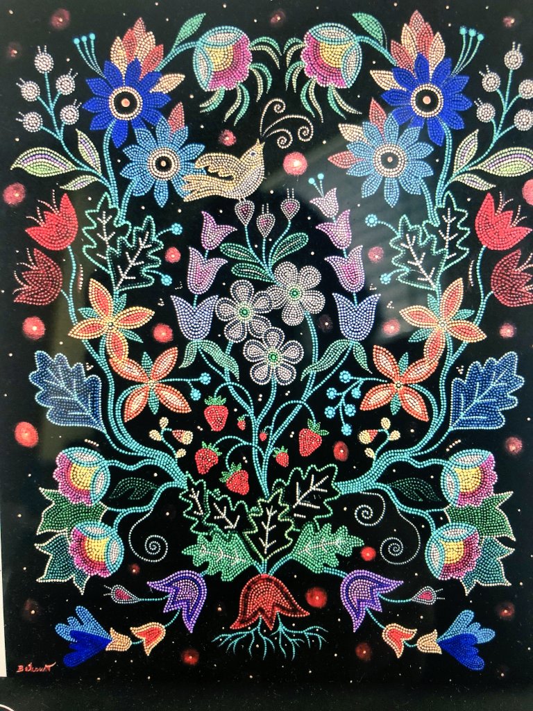 womensart1's tweet photo. Christi Belcourt, contemporary Métis visual artist from Canada, known for her artworks which depict floral patterns inspired by Métis and First Nations historical beadwork art #WomensArt #CanadianArtistsWeek https://t.co/Avwt4NEghs