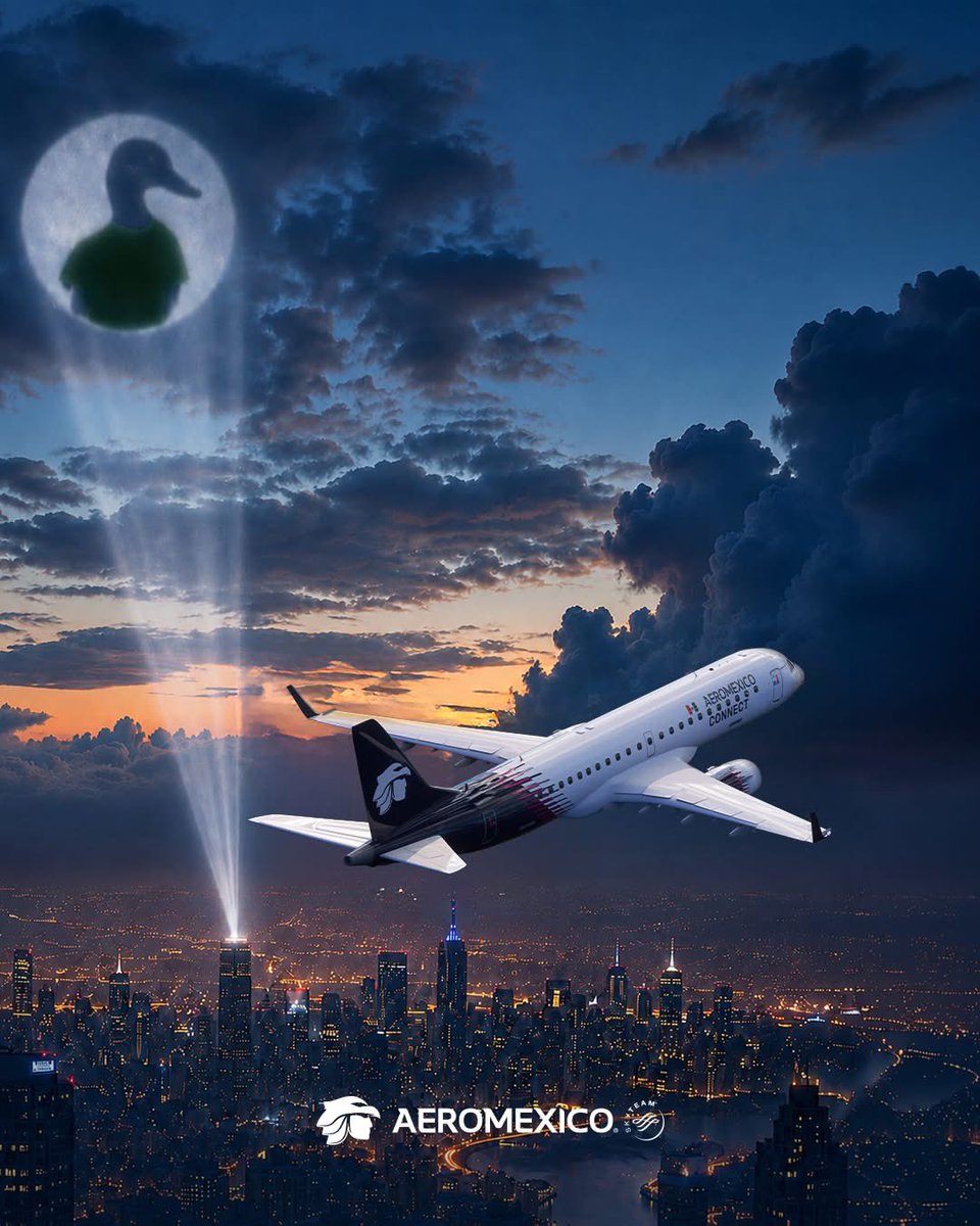 Aeromexico's tweet photo. Esta noche todos los Aeromexicanos elegimos creer que "esta es la buena" 🇲🇽🦆 https://t.co/hAbTa5aGut