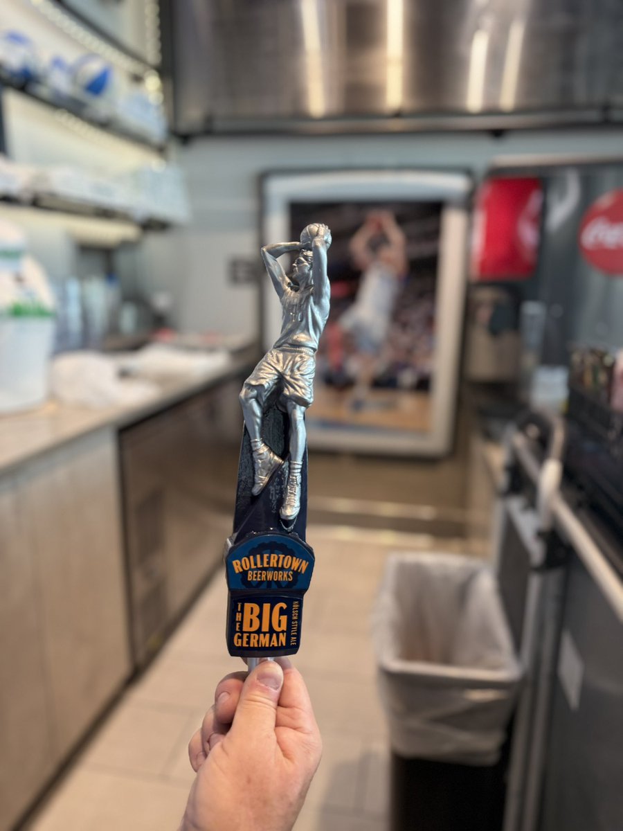 BenRogers's tweet photo. Yo @FreddyLA7!! We are honored! That’s a @rollertown bucket from our friends at @Bubbas_33! Rollertown has a beer that honors Dirk Nowitzki, called The Big German! Gotta love that synergy!! https://t.co/6TbLJIGJNe