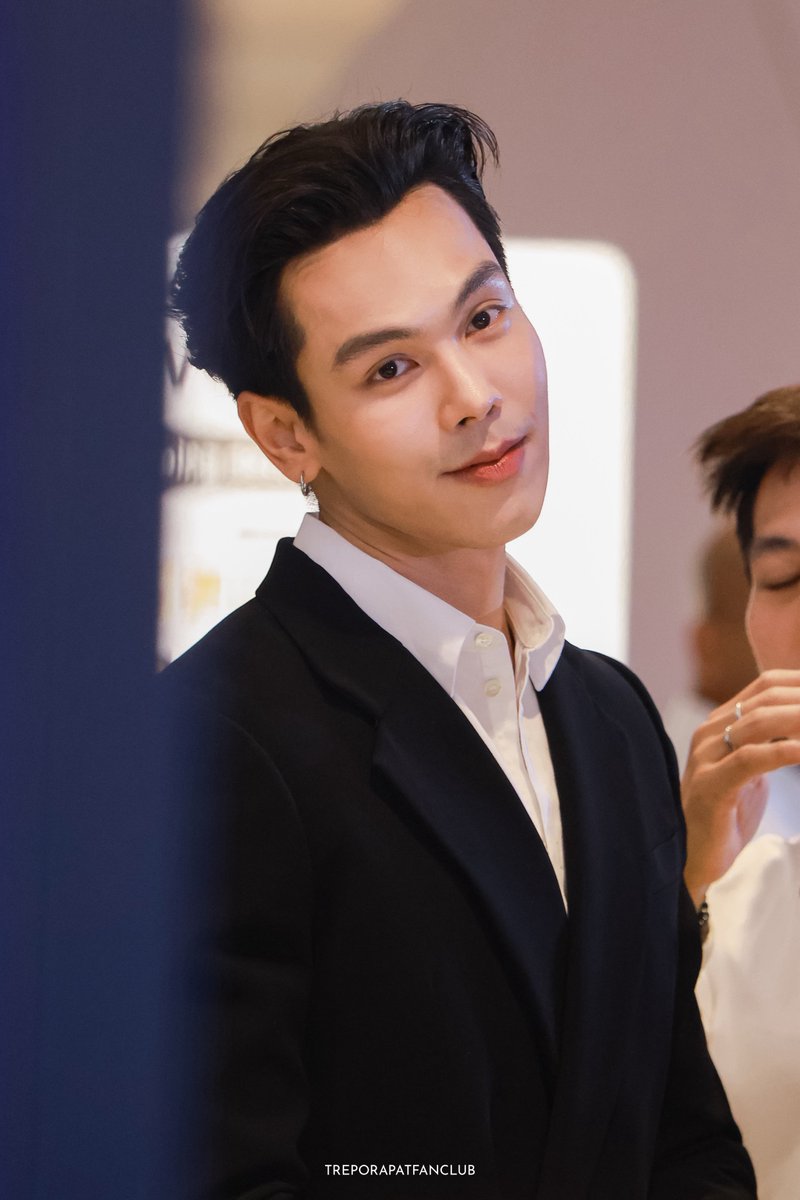 TREPORAPATFC's tweet photo. mami yu nai kub nong tre kid tiueng laew na 

TRE AT LONGINES CTW
#LonginesTHxTRE 
#ตรีภรภัทร #treporapat https://t.co/ZWj0jbFsdF