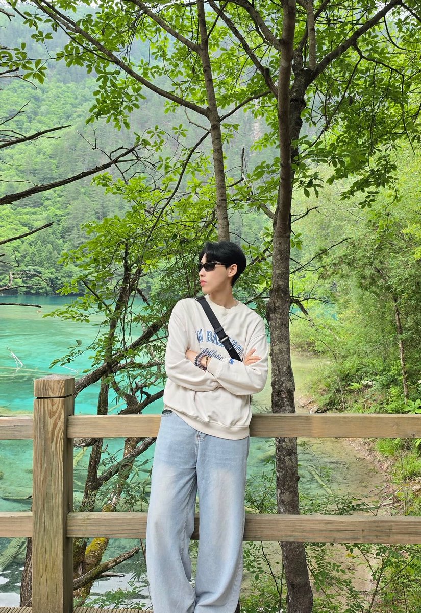 b2steen's tweet photo. จิ่วจ้ายโกว เฉิงตู งบ 10,999 🇨🇳✨
5 วัน 4 คืน 
แต่วิวเกินราคาไปมาก 🍃 https://t.co/Z0m6k2jAJs
