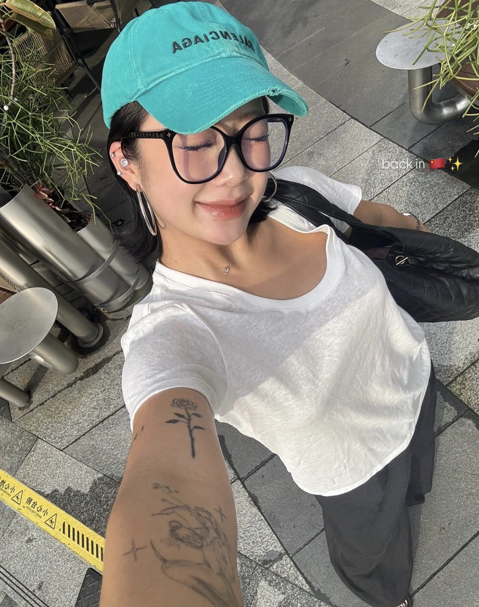 YunaEmpire_01's tweet photo. Good Morning Friends  💐  

Can I Get GM Back?🔙✨🧡 https://t.co/Ag0vh3xlQd