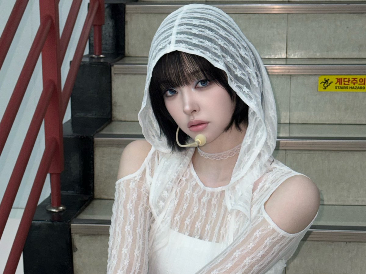triplescosmos's tweet photo. 260607 인가 파란메이크업🩵

#tripleS #트리플에스
#Lynn #린 https://t.co/YDQSf1DFL3