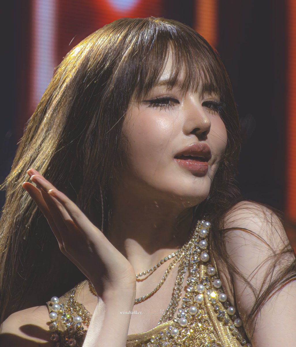 windtalker0831's tweet photo. 260616 MELBOURNE
💙It's unreal 💜
https://t.co/UAxxHWoI7G
#IVE #아이브 #LIZ #리즈
#SHOW_WHAT_I_AM
#SHOW_WHAT_I_AM_IN_MEL https://t.co/vwqaEVIPc1