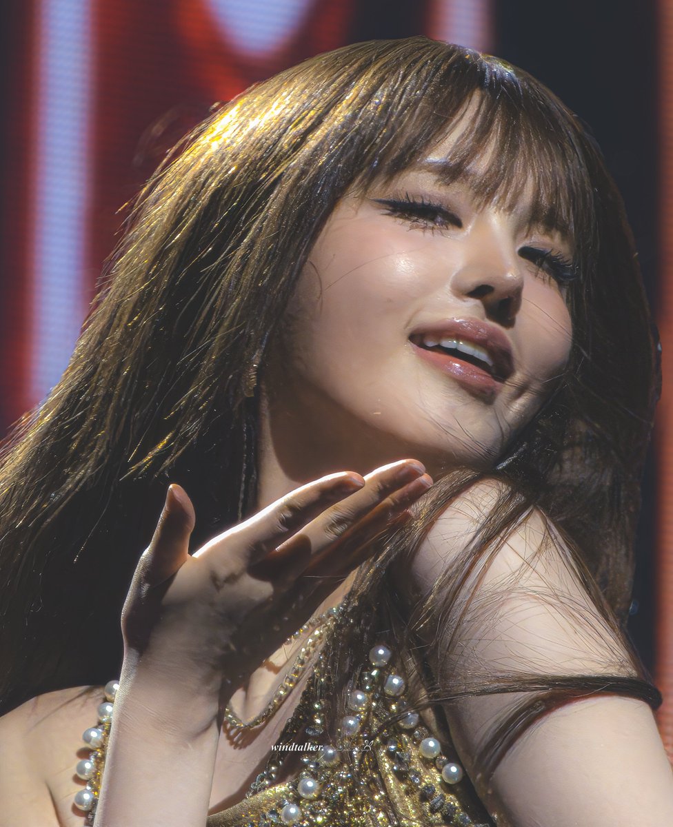 windtalker0831's tweet photo. 260616 MELBOURNE
💙It's unreal 💜
https://t.co/UAxxHWoI7G
#IVE #아이브 #LIZ #리즈
#SHOW_WHAT_I_AM
#SHOW_WHAT_I_AM_IN_MEL https://t.co/vwqaEVIPc1