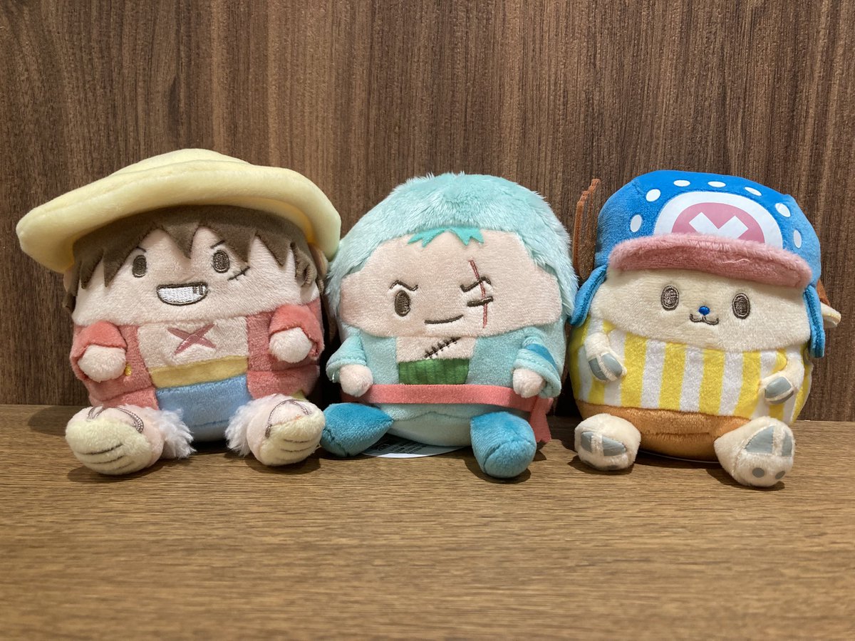 再入荷】 麦たまの一味 ぬいぐるみ ルフィ/ゾロ/チョッパー/シャンクス