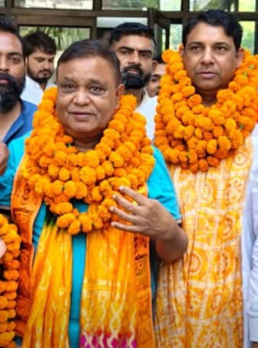 gaurish85Bjp's tweet photo. हमारा सांसद, हमारा विधायक, हमारा स्वाभिमान
#AtulGarg #SanjeevSharma
@AtulGargBJP @sanjivsharmabjp https://t.co/5Z0a7UvPNM