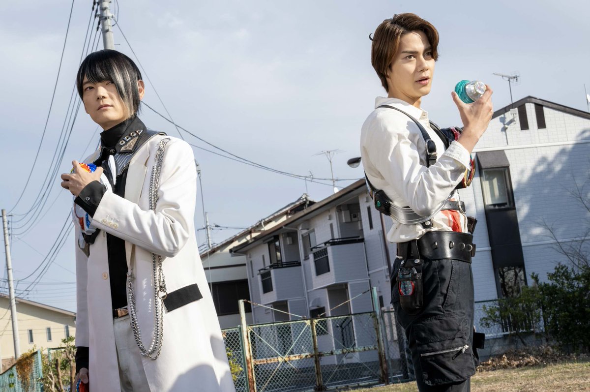 tokusatsu_ex's tweet photo. #仮面ライダーゼッツ のキャストブログ、
ひとり語り巡査のひとりごと更新！

番組HPの「キャストブログ」をチェックしてね！
https://t.co/nA1acuAHlK

#ゼッツ #kamenriderzeztz #kamenrider
#今井竜太郎 #堀口真帆 #古川雄輝 #天野浩成 #川平慈英 https://t.co/b9o2HaE0Y8