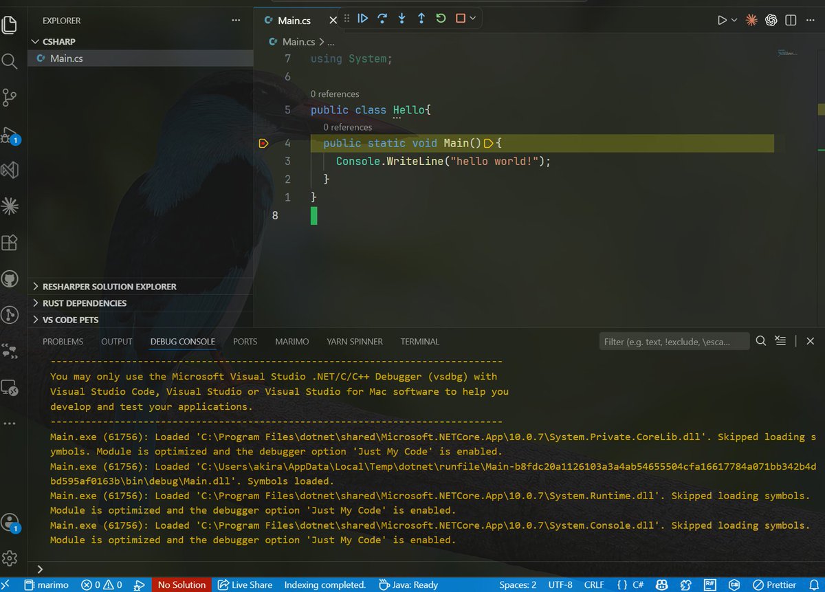 konekotech's tweet photo. @wakwak_koba VSCodeでも実行してみましたが、特に設定とかしなくても、Main.csだけを用意して▷アイコンから「Debug project associated in this file」でデバッグ実行できました（プロジェクトファイルは作っていません）。
ブレークポイントも置けますよ。
GUIアプリは試してないです。 https://t.co/HhI8Fq2uEB