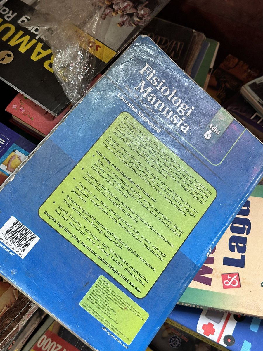 resoulette's tweet photo. nemu fisiologi sherwood di taman majalah solo under 200k beli gak yah 😭 https://t.co/GALlqT67HY