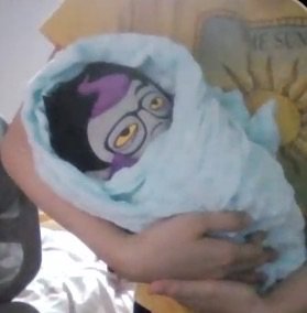ZaDrH8R's tweet photo. Twwo Types Of Eridan Fans https://t.co/EbXV4GvSaB