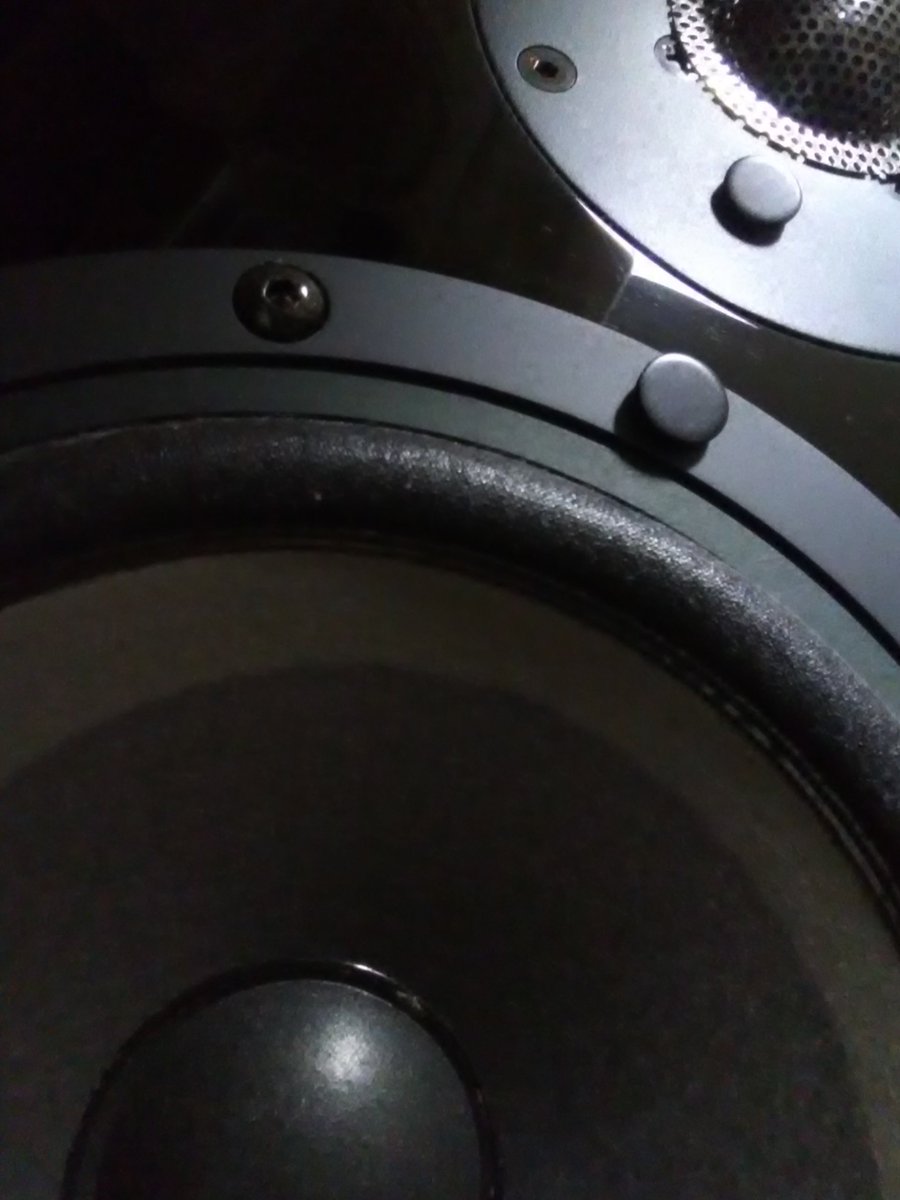 oku_papa's tweet photo. 今日は、この子たちの歌声を聴く。
#audio #オーディオ #オーディオLOVE #kripton #reqst https://t.co/GTl6G0pVOU