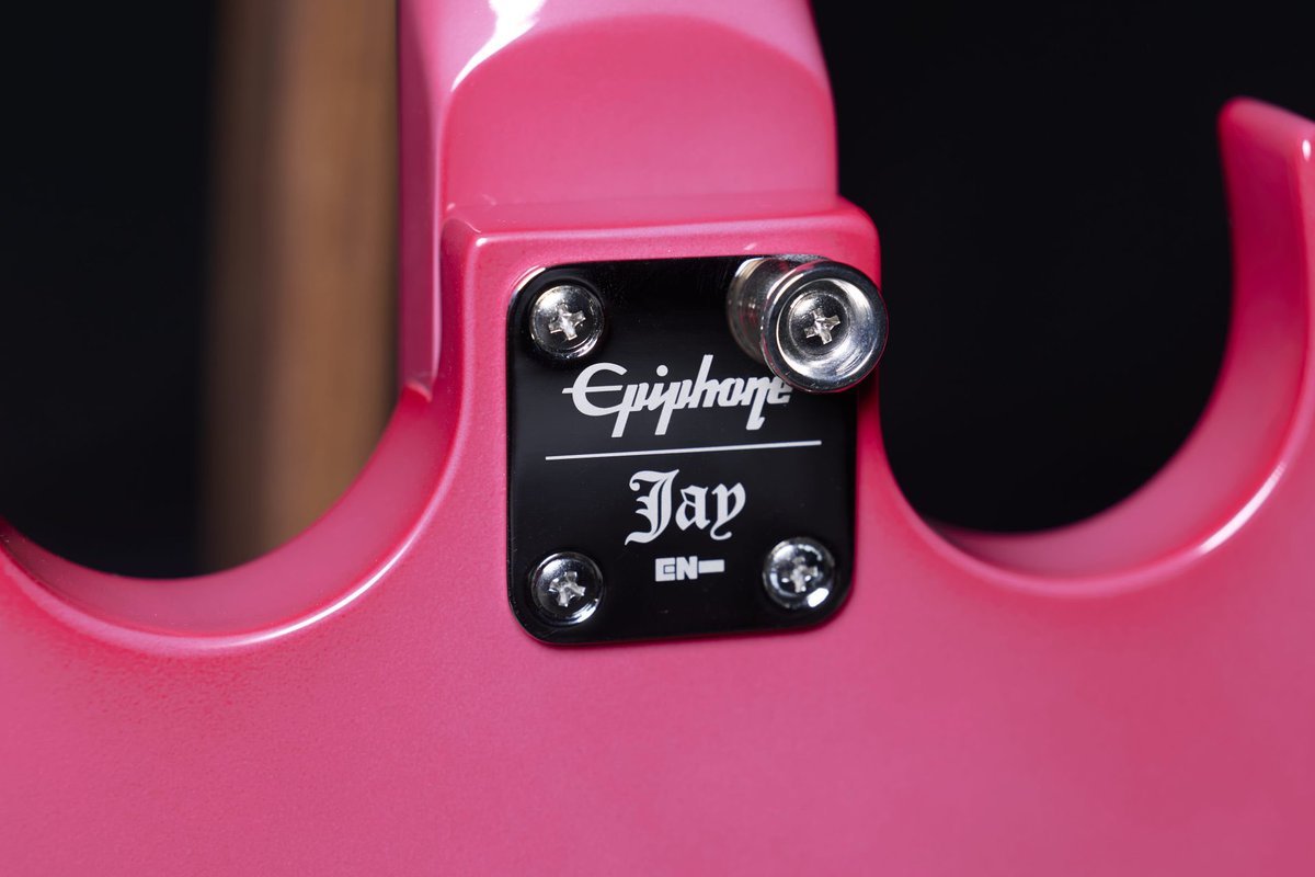jakewon_stars's tweet photo. ¡OFICIALMENTE JAY TIENE SU PROPIA GUITARRA! 🎸👏🏻

— EPIPHONE ha anunciado el lanzamiento del modelo exclusivo "Epiphone Jay: 'RAOUL' SG Tribute Plus" creada en colaboración con #JAY, que estará disponible en Weverse a partir del 19 de Junio. https://t.co/PUdr8PlE7T