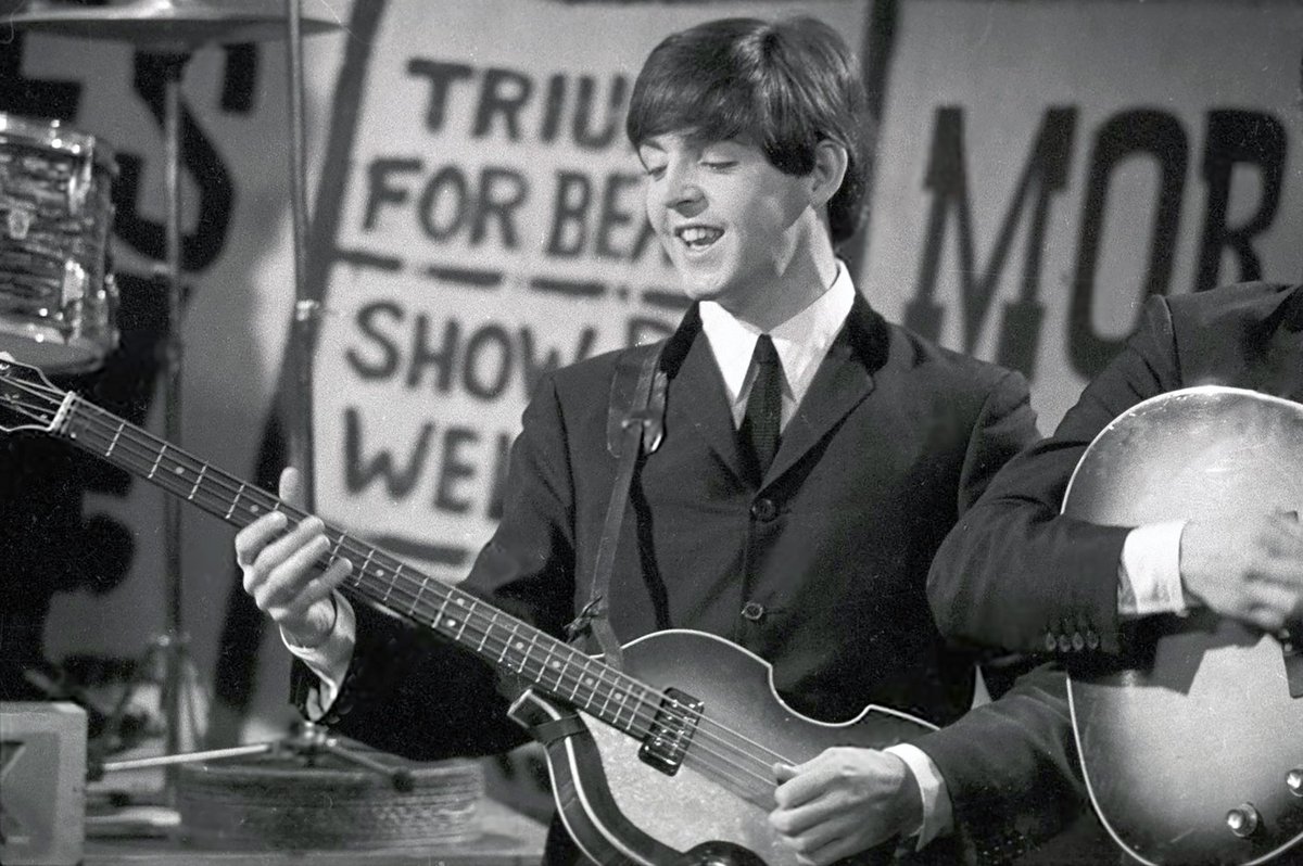 RODRICKSRULE's tweet photo. happy 84th birthday to the iconic and forever inspiring paul mccartney!

your strength, creative spirit and beloved art has served as a source of hope and given a voice to even our most complicated emotions. i'm so grateful to be able to witness you continuously making history 🤍 https://t.co/0TfqwdhIR6