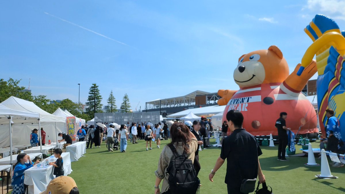 kitsuoncafe's tweet photo. 🌼吃音カフェ大阪　大成功!🌼

吃音のある学生たちが接客の夢に一歩踏み出せるイベント「注文に時間がかかるカフェ」を大阪•箕面で1日限定で開催しました☕

吃音が出ても安心な環境で接客に挑戦し、86名のお客様にドリンクを提供しました✨ https://t.co/BeSTbDWcss