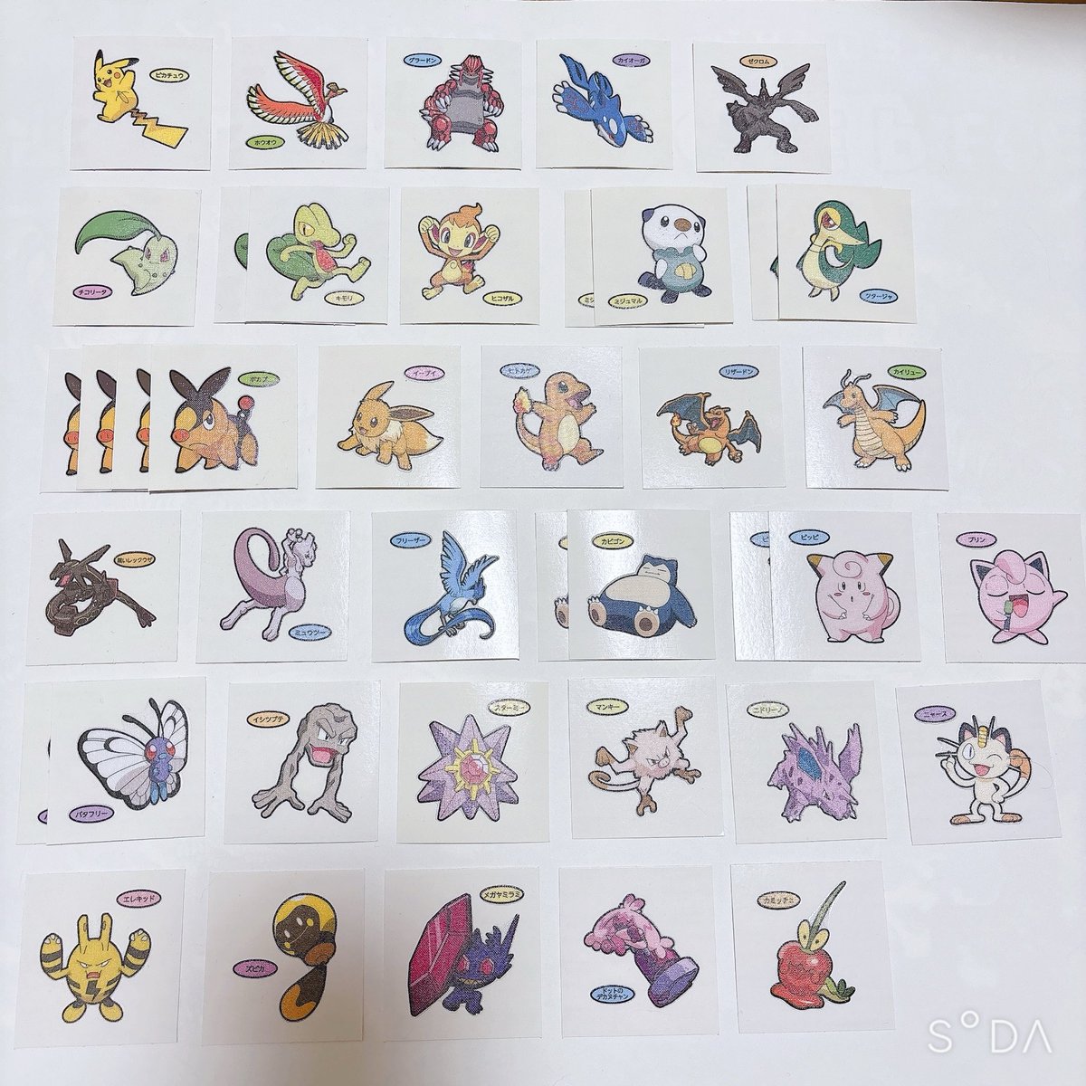lovecat0703's tweet photo. ポケモン ポケモンパン シール 交換

お譲 画像1、2

求め
ニンフィア(画像3)
特に🩷探しております。

デコキャラシール200(金台紙)の交換は🩷を優先にしております。

郵送交換になります。
1枚からでもご相談くださいませ。 https://t.co/FkXuY0Q7EO