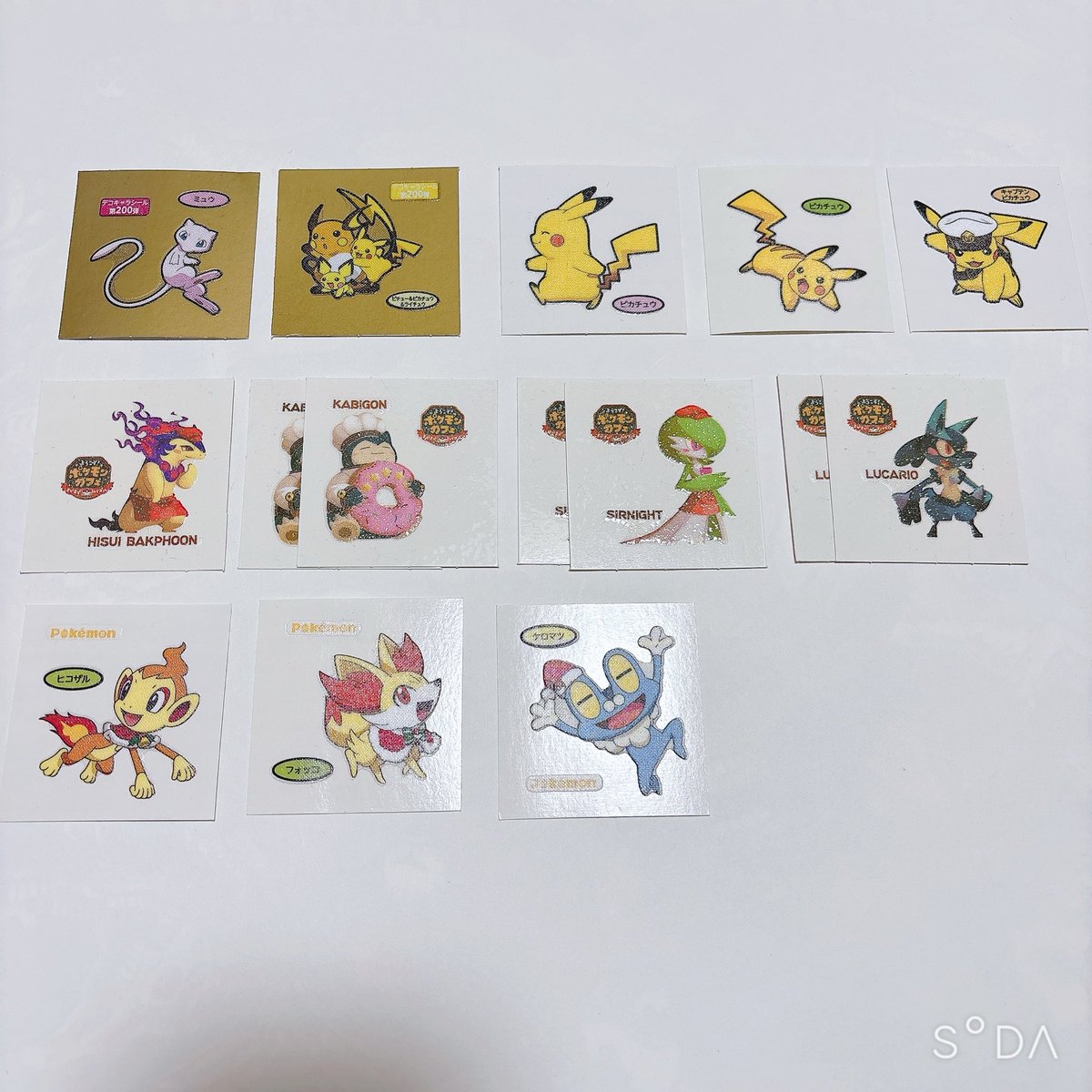 lovecat0703's tweet photo. ポケモン ポケモンパン シール 交換

お譲 画像1、2

求め
ニンフィア(画像3)
特に🩷探しております。

デコキャラシール200(金台紙)の交換は🩷を優先にしております。

郵送交換になります。
1枚からでもご相談くださいませ。 https://t.co/FkXuY0Q7EO