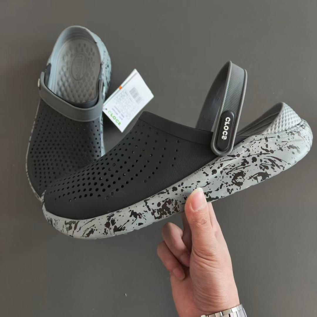 dinero_crocs's tweet photo. + new designs 

🏷️— ₦18,000 https://t.co/wxh7VoXZcu