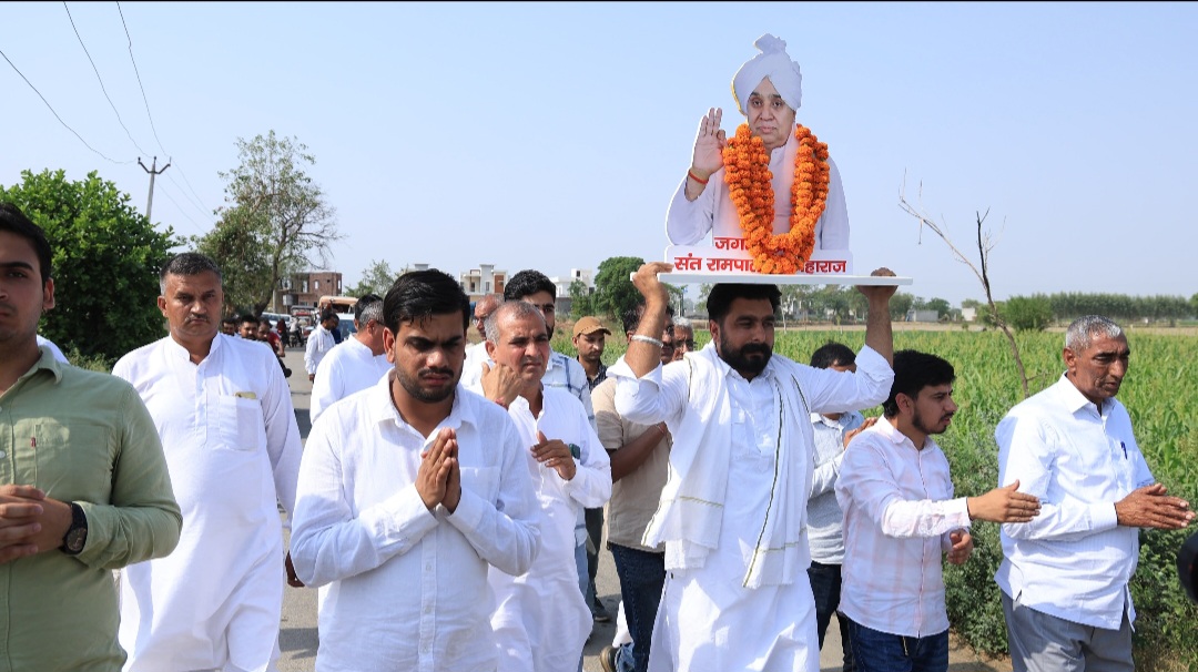 SatlokChannel's tweet photo. गाँव गुरथली, जींद में 5000 फुट पाइपों से तालाब के गंदे पानी का होगा निकास 
#AnnapurnaMuhim https://t.co/g2VxSFoVyz