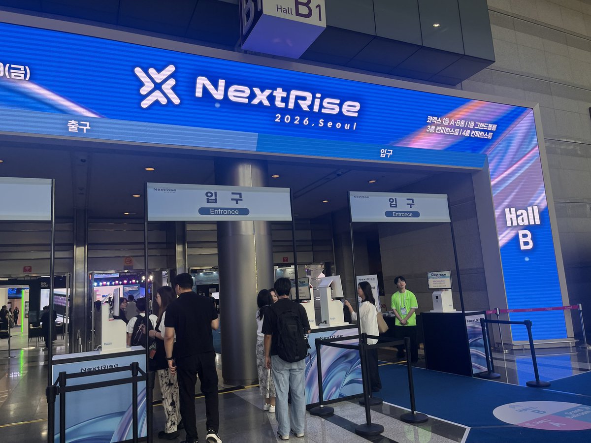 HORIZON_TECH_PR's tweet photo. NextRise, Seoul に来ています!
大企業、スタートアップ、投資家が集まる熱量の高い空間で、様々な出会いと刺激をもらっています🚀
#NextRise #Startup #Seoul #スタートアップ #ホライズンテクノロジー https://t.co/szh5nu2kJj