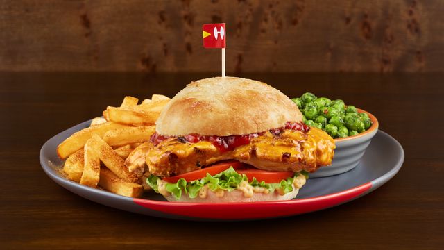 aspectsleisure's tweet photo. The wait is over...

The Butterfly Burger is BACK at @NandosUK and ready to steal the spotlight. Packed with PERi-PERi flavour and all the good stuff you know and love, it's time to reunite with your favourite burger 🍔 https://t.co/aE3pZHKtAT