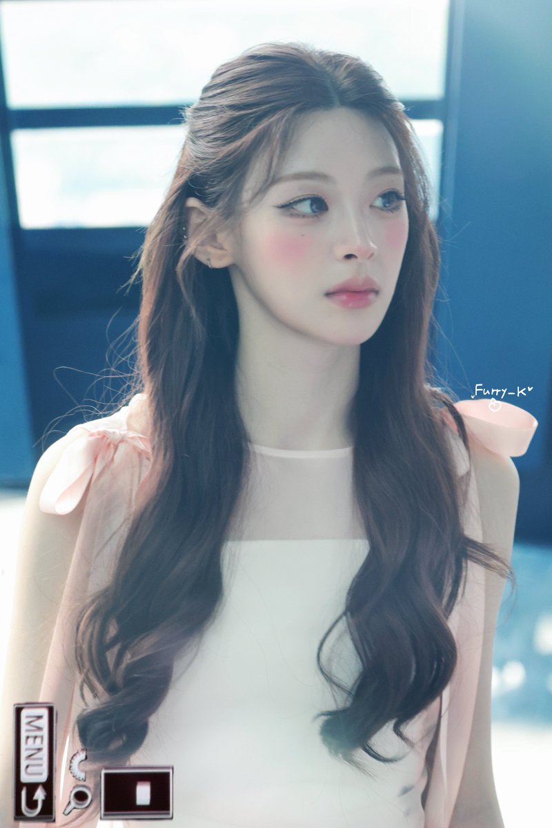 Furry_k_'s tweet photo. 260618 공주다 🤍

 #세은 #스테이씨 #SEEUN  #공주와또 https://t.co/HogqqH6ep0