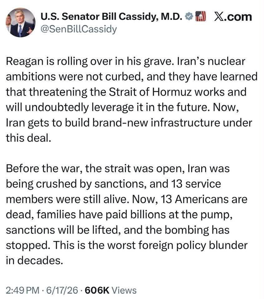 JoeSandwich5's tweet photo. @Reuters A Republican senator... https://t.co/ge2TsqsMVX