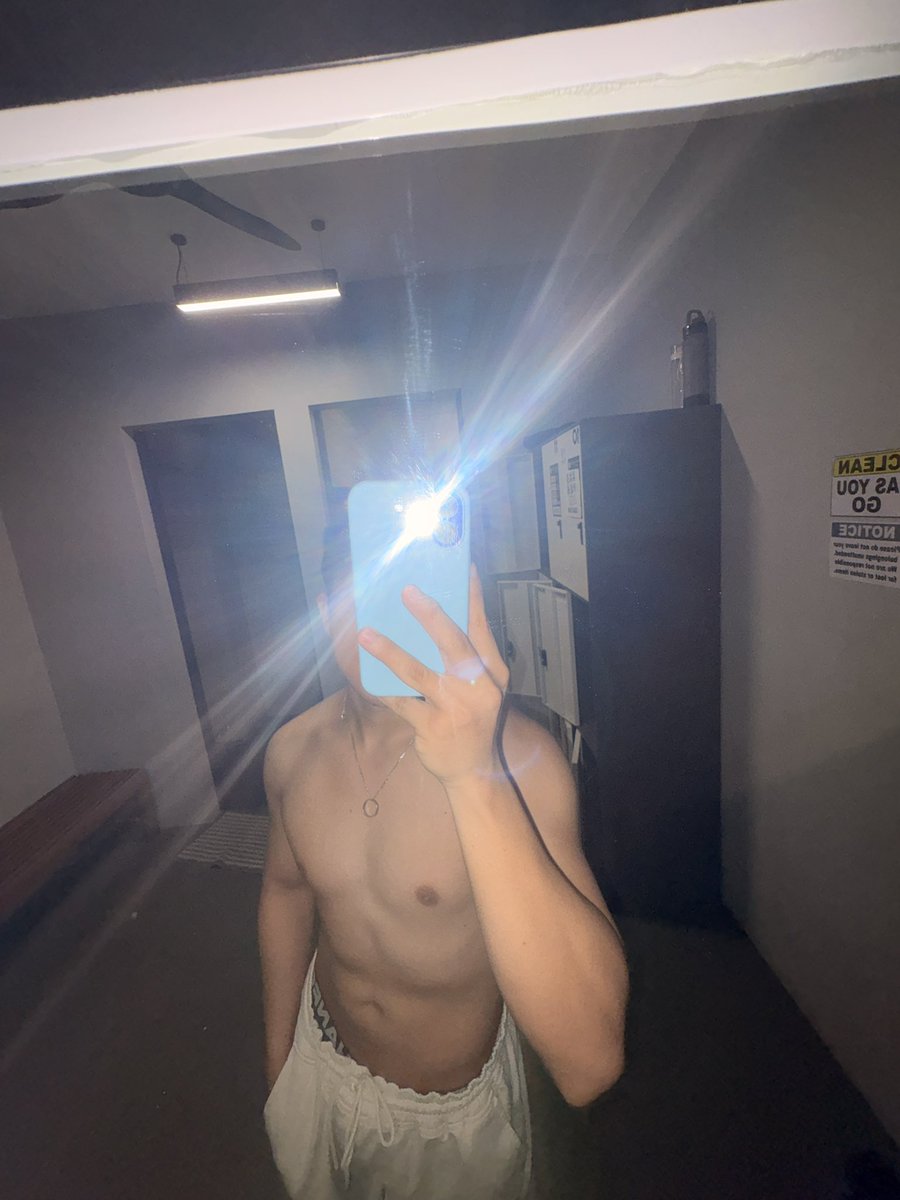 MacapiliR's tweet photo. So proud of my achievement 🥲💪🏻 
#gym https://t.co/WIKVyFmNSz