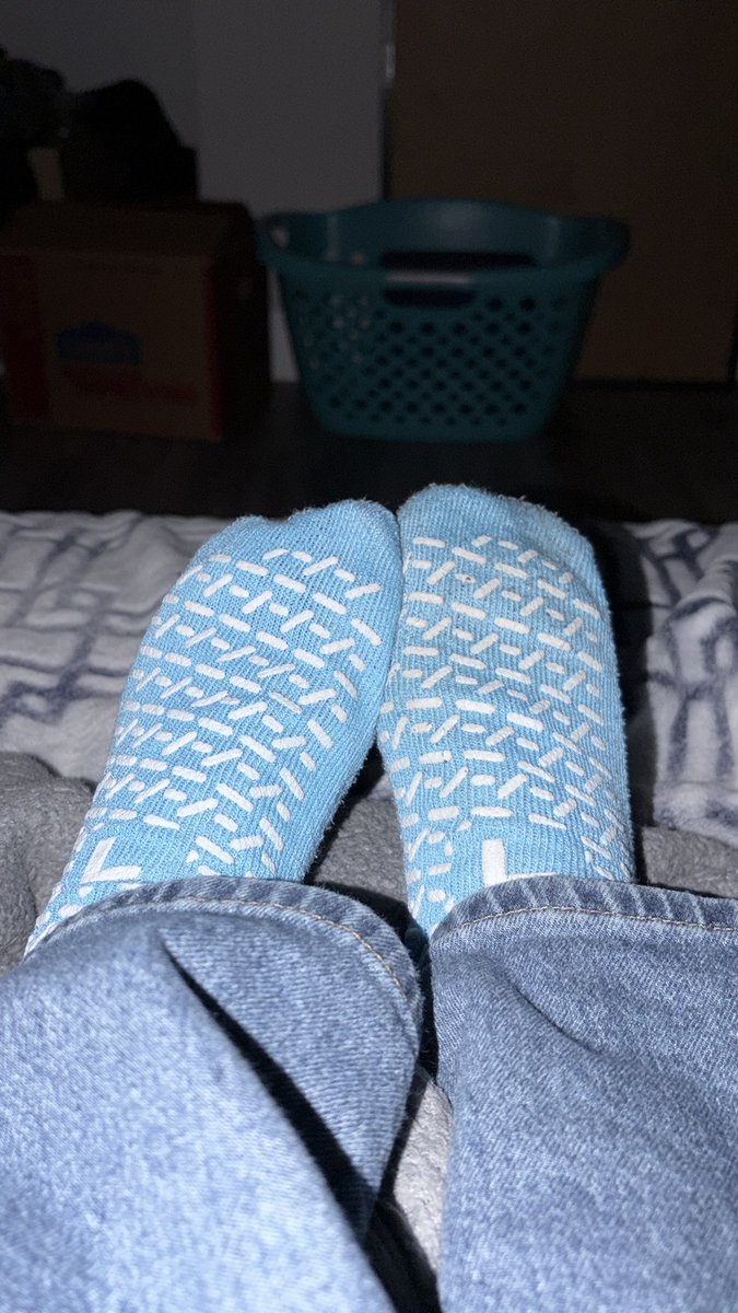 CopyCat6741's tweet photo. #988twt grippy socks @iamdollllparts https://t.co/Js3U4UUHfO