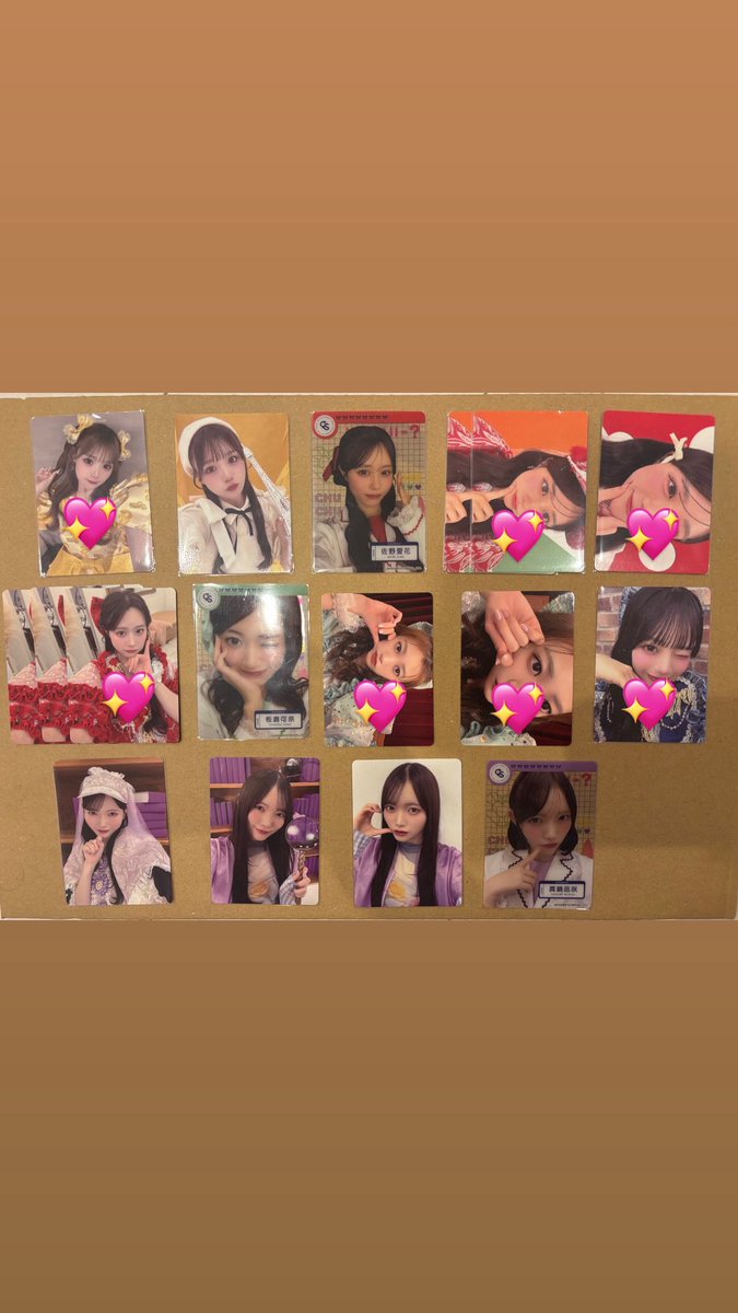 o5izo6m's tweet photo. @kawalabo_y 検索から失礼します
当方梅田のver8の右側、ver9、たすき全種所持しております
画像の💖をつけたものと交換可能でしょうか？ https://t.co/D6bq4eo82h