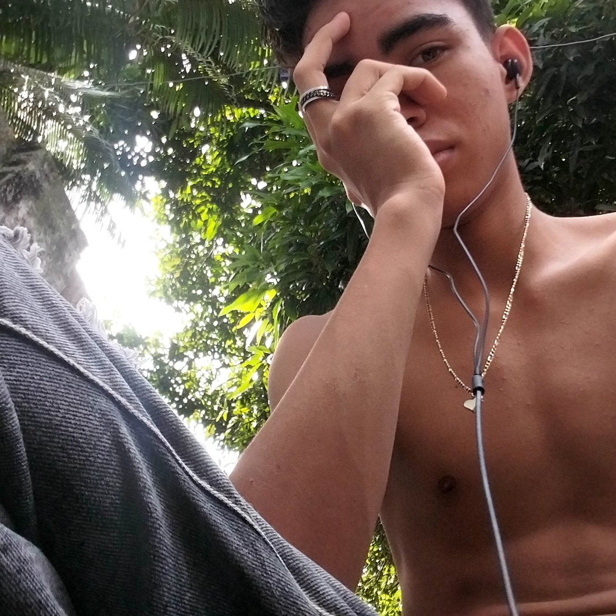 luzar65950's tweet photo. @thatssojacobeu Colombia (honda, tolima)
18 años 
Activo 💙 https://t.co/6NZqgR35Qp