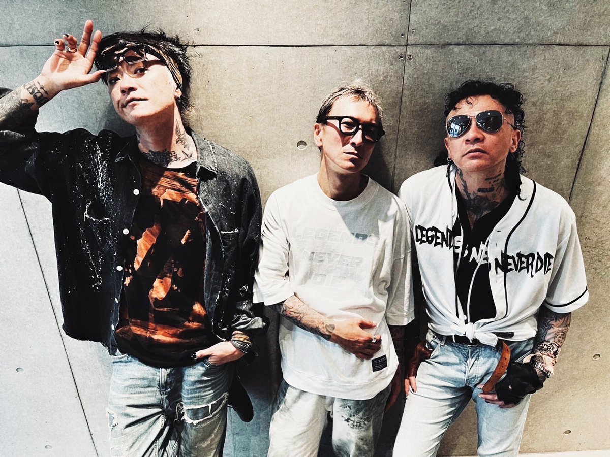 higo_vicious's tweet photo. ØUROBROSにARLY参加決定！

RISK 33rd ANNIVERSARY PARTY「RISK IT UP」
7月31日(FRI)
at. 下北沢 Flowers Loft
開場 18:30 / 開演 19:30
前売 3000円 / 当日 3500円（1D別）

【チケット】
RISK店頭（オマケ付）
イープラス：https://t.co/7vfnzJ2SoO

「RISK 33周年PARTY」
https://t.co/gRIuXErj25 https://t.co/rpq1OcYHce
