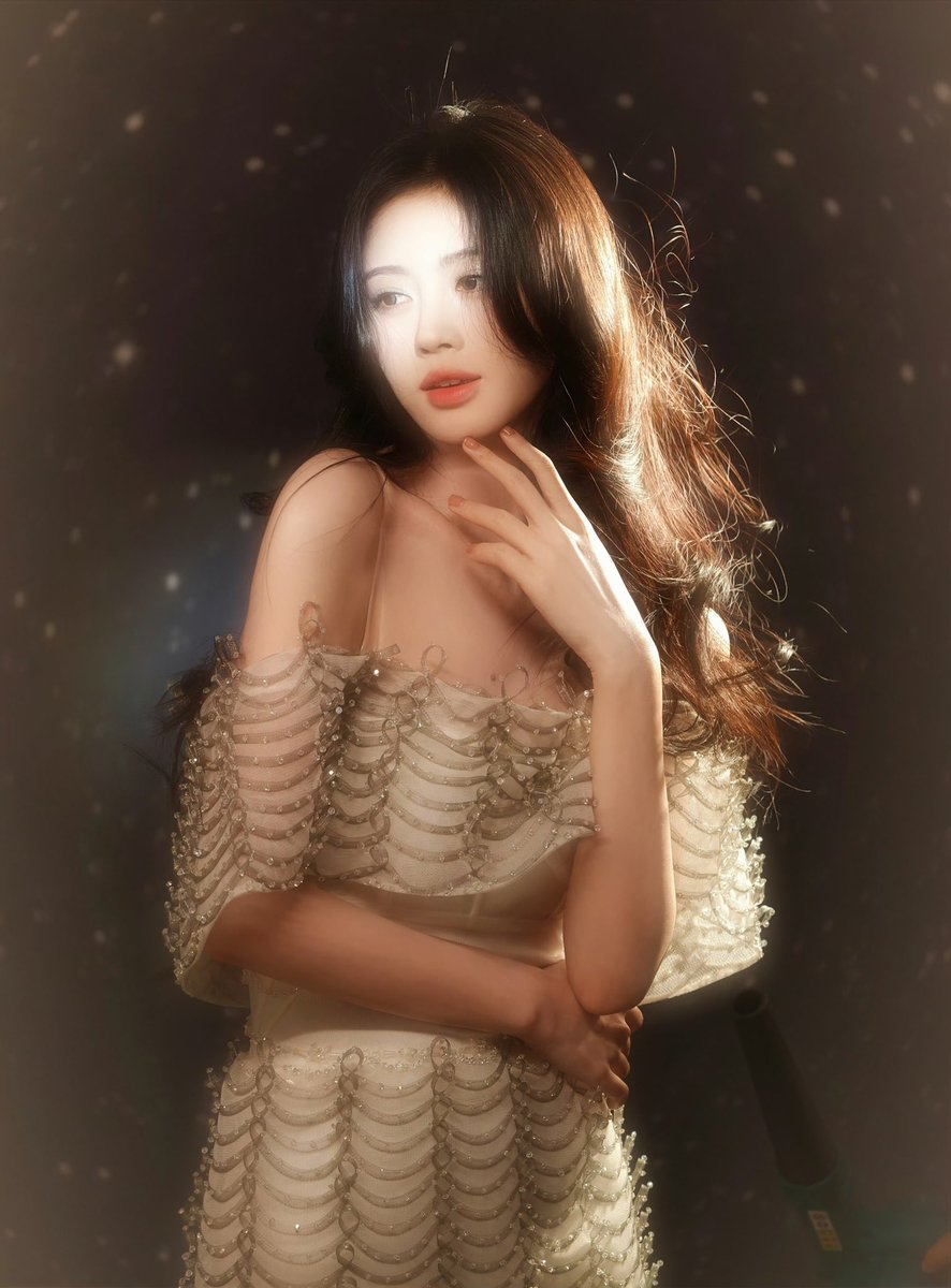 #HappyJuJingyiDay tweet media