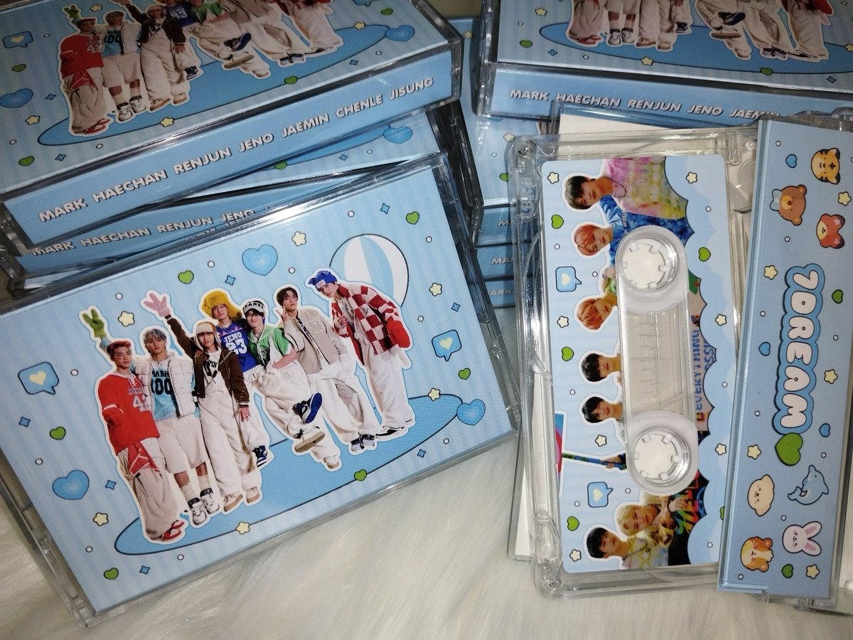 onynstore's tweet photo. 🏹— tape cassette 🦢

🤍รับทำtape cassette🤍

♡ ระยะเวลาผลิต 10-15 วัน
♡ ขั้นต่ำ10ชิ้น/ลาย
♡ เทปอย่างเดียวชิ้นละ 50
♡ เทป+กล่องชิ้นละ 60
♡ เทป+กล่อง+ปกชิ้นละ 65
♡ สนใจสั่งทำสอบถาม dm/line
🎀 เทมเพลต https://t.co/kkXLvrxNQw
#เทปคาสเซ็ท #รับทําของแจก #รับทําgiveaway https://t.co/KTBLqbuDVT