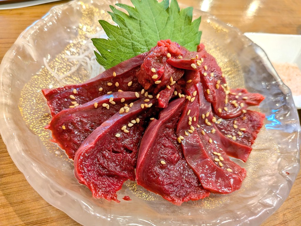 herthemit's tweet photo. サメの心臓うま https://t.co/g4RX3YupMd
