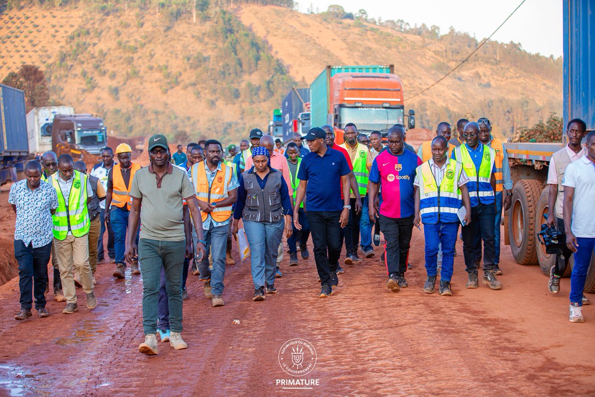BurundiGov's tweet photo. #Burundi #PrimatureBurundi Dans la poursuite de ses missions de suivi des activités sur terrain, SE le Premier Ministre, @NtahontuyeN, effectue des visites, ce 17/6/2026, en Province #Buhumuza pour voir les  réhabilitations et constructions des infrastructures publiques en cours. https://t.co/2OPVhNG75Z