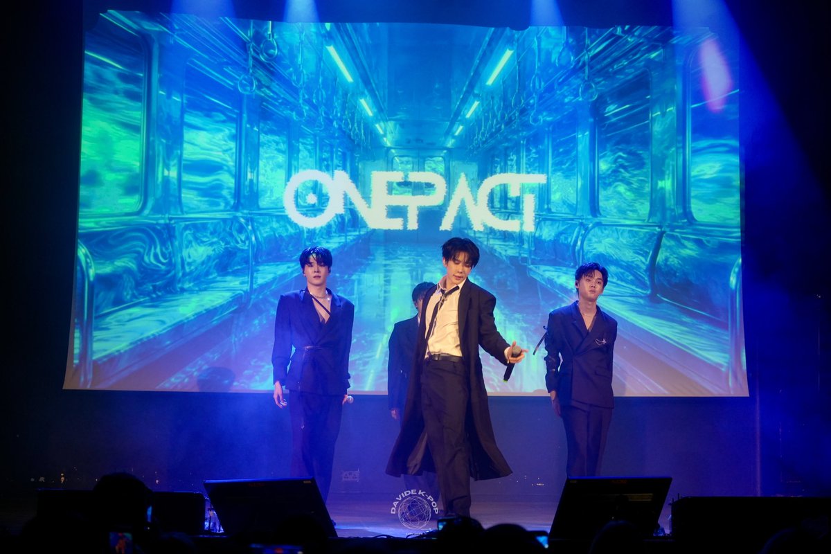DavideKpop's tweet photo. ONE PACT Lights Up London To Kick Off Their European Tour ‘OUTSHINE’ 🌟
From an incredible busking event to an epic night at @Islington_AH, @onepact_ truly showed London what they are capable of!
🔗 https://t.co/BEM55RJoat
#ONE_PACT #원팩트 #OUTSHINEinLondon #ONEPACTinLondon https://t.co/9hkQROfPI7
