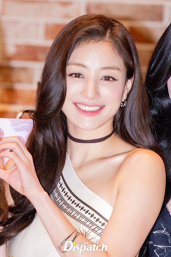 JihyoUnion's tweet photo. 260618 JIHYO AT TEAZEN KOMBUCHA LAB EVENT 

#지효 #ジヒョ #JIHYO https://t.co/8BxBEKtHtT