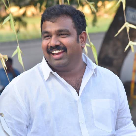 VasanthLakshman's tweet photo. A humble request to @AIADMKOfficial and @EPSTamilNadu please consider to give a senior post to either one of them. 

All the 3 are well educated and have dedicated their lives for the party. They have been in politics for a longtime. 

They know the ground reality and people issues better. Party cadres will also be happy to accept them. 

Rather than trying to bring family members and make this another DMK. 

@satyenaiadmk @RamaAIADMK @DrVpb