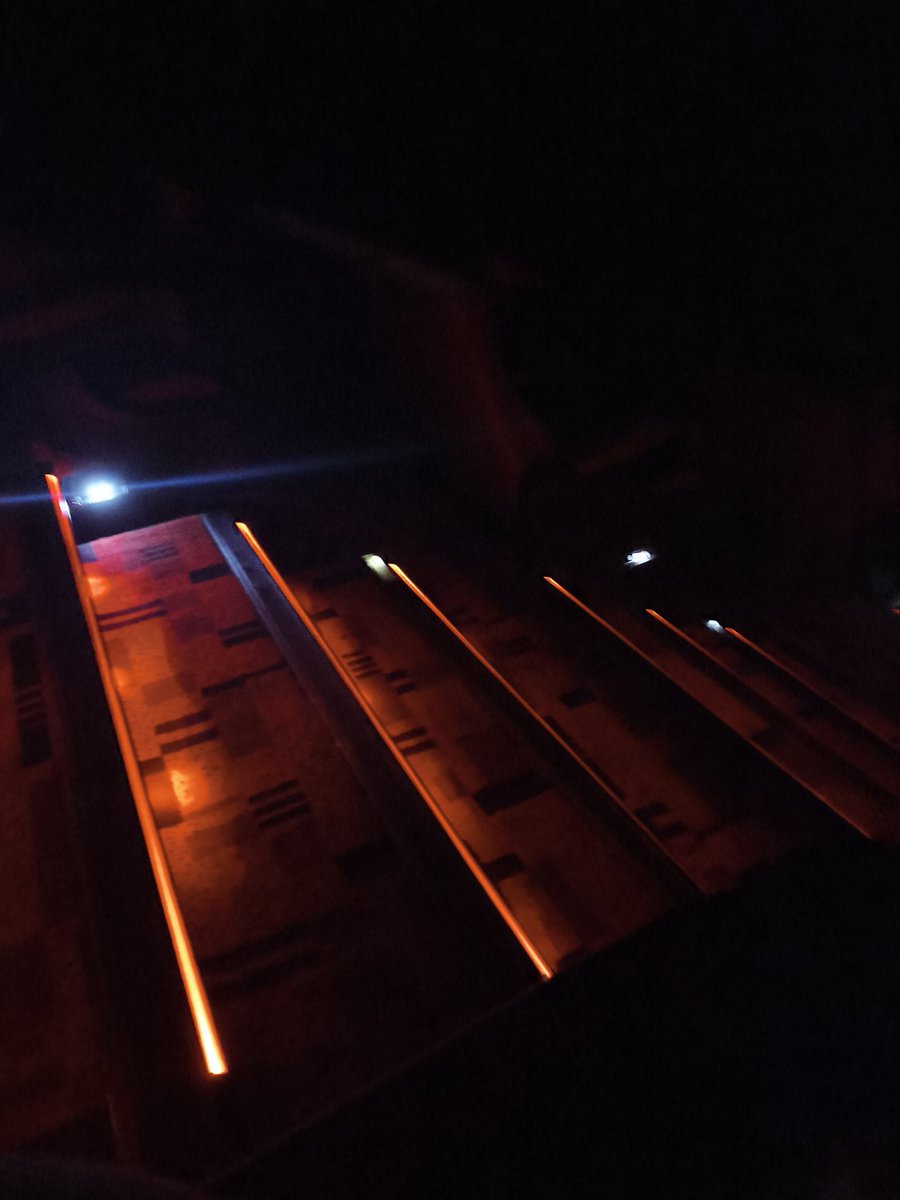 VermaZkr's tweet photo. @PicturesPVR @ElanteMall Please fix these seat and row lights cap in all your cinemas, these are very distracting. https://t.co/VpNZGrdcMh