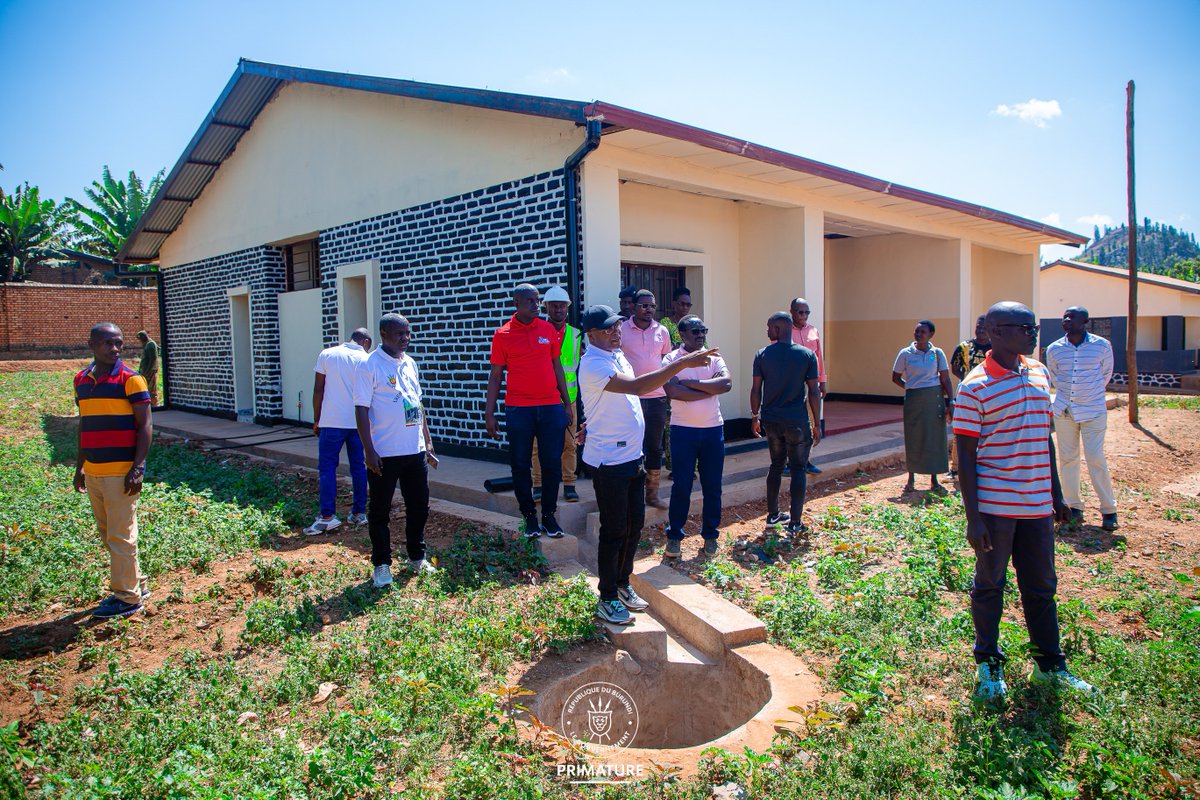 BurundiGov's tweet photo. #Burundi #PrimatureBurundi Dans la poursuite de ses missions de suivi des activités sur terrain, SE le Premier Ministre, @NtahontuyeN, effectue des visites, ce 17/6/2026, en Province #Buhumuza pour voir les  réhabilitations et constructions des infrastructures publiques en cours. https://t.co/2OPVhNG75Z