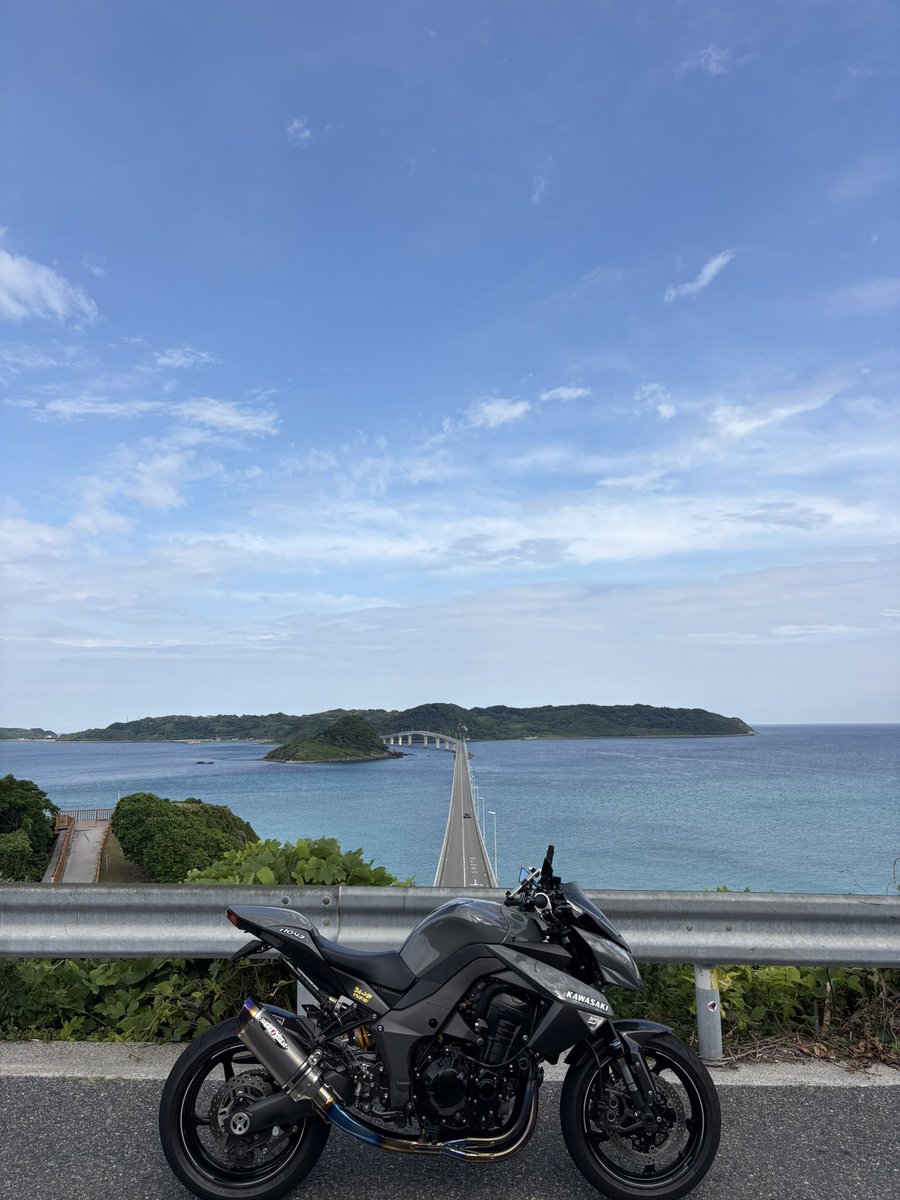 kmjs802's tweet photo. 一泊二日で角島大橋行って帰りです。
疲れます。19時頃には家の風呂に入ってる予定😅 https://t.co/Ko2wHGjcxj