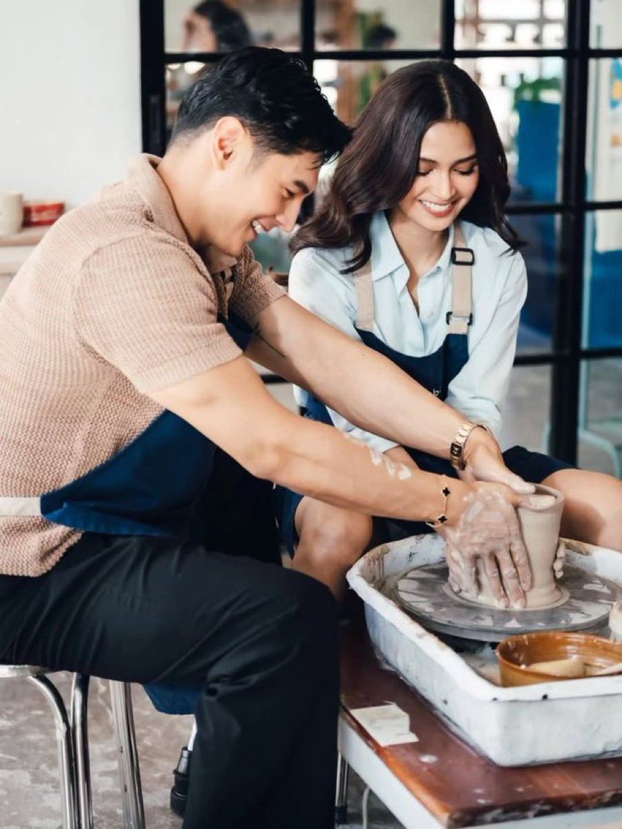 notyunicxs's tweet photo. chemistry hits so hard

MISSING RHENSEPH HOURS https://t.co/Nkk8gAQGlW