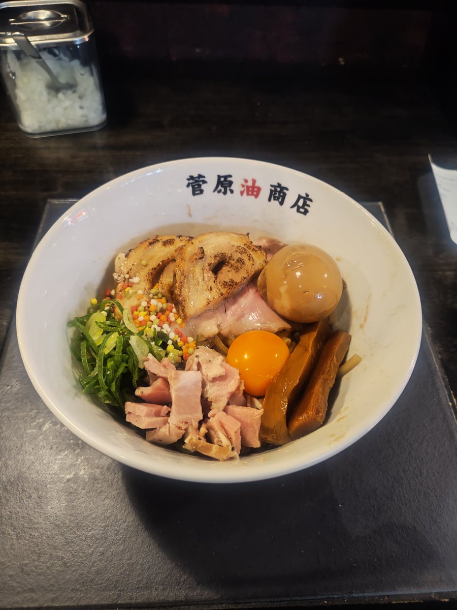 imnotmiyake's tweet photo. なんかよくわかんないけど美味かった🤣 https://t.co/x6YNr518Fp