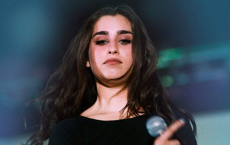 hourlylauren's tweet photo. Lauren Jauregui https://t.co/hvaDP6UBWS