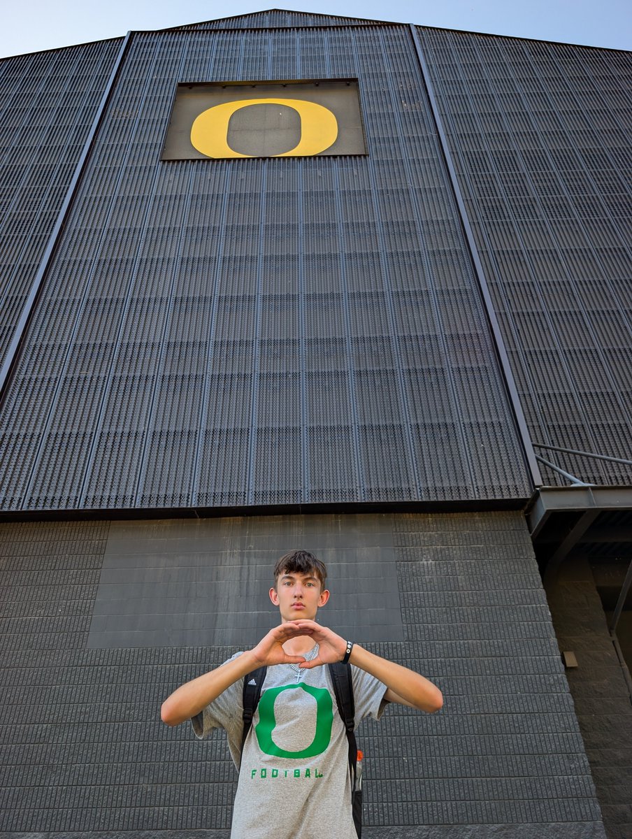 lucasseif23's tweet photo. Had an amazing day today at the University of Oregon! Thank you to @CoachJoeLorig and everyone else on the @oregonfootball coaching staff who helped make this an unforgettable experience! Can't wait to come back and compete next year! 

@CoachRafter14 @CoachWhipUO @Norton0802 https://t.co/ltTSO580cP