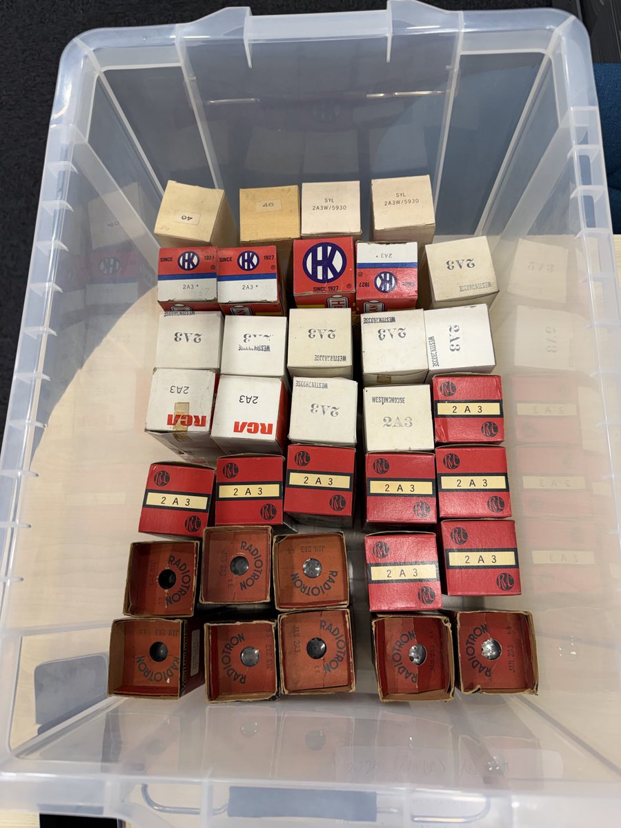 Ampmaster2026's tweet photo. 真空管　No.27 34本

Westinghouse、RCA、SYLVANIA、Marconi、Heintz and kafman製の2A3メインの34本セットになります。

25万になります。(交渉可)

欲しい方DMにてお気軽にお問合せ下さいー！

#真空管
#vacuumtube
#Amplifer https://t.co/YnMW3DwXbN