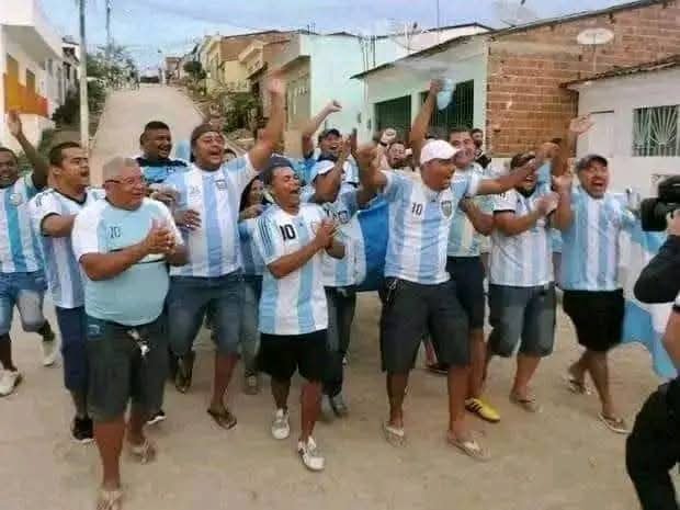 athemagazz's tweet photo. @simo13052 Ya todos en el mundo los saben, son la cosa más rasista en el mundo y hasta un nigeriano es más blanco que esos arjensimios 🦧🦧🦍🤢 https://t.co/UXN66ZUtQ7