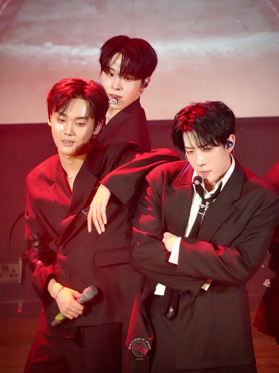 Davide K-pop tweet media